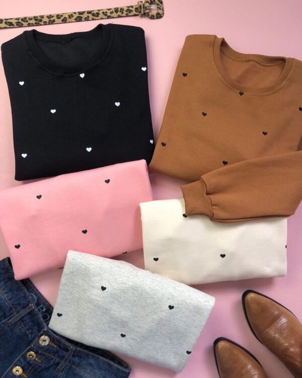 Blusa Moletom Coraçãozinhos
