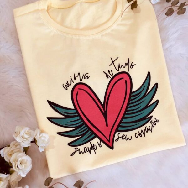 T-Shirt Coração - Acima de Tudo guarde o seu Coração - Imagem 2