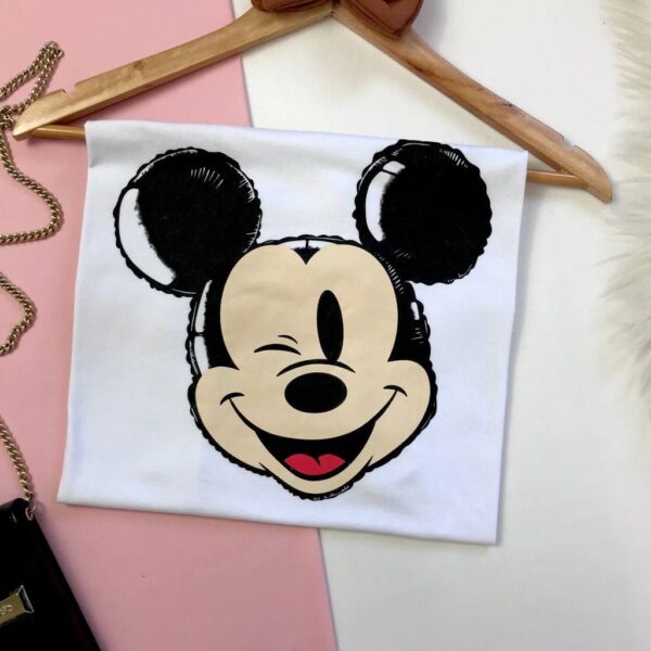 T-Shirt Mickey Mouse - Piscando - Imagem 4