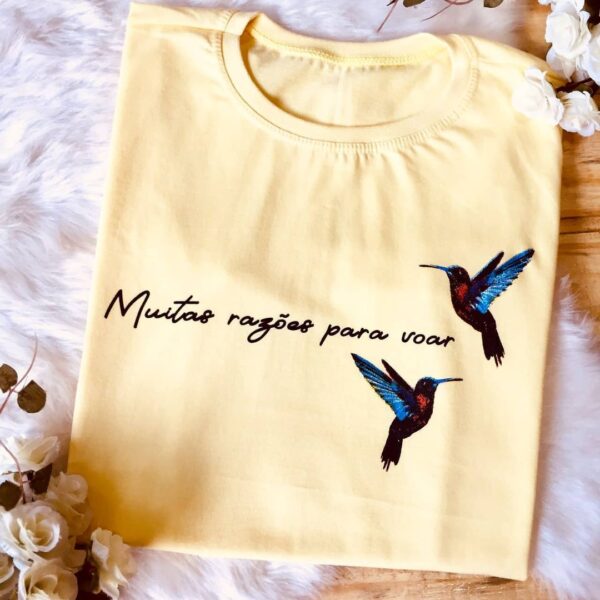 T-Shirt Muitas Razões para Voar - Imagem 2