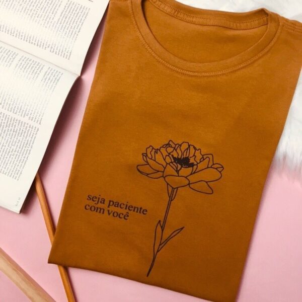 T-Shirt Seja Paciente com Você - Imagem 2