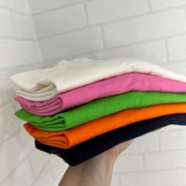 T-Shirt Basic - Gola Alta Sem Estampa - Imagem 2