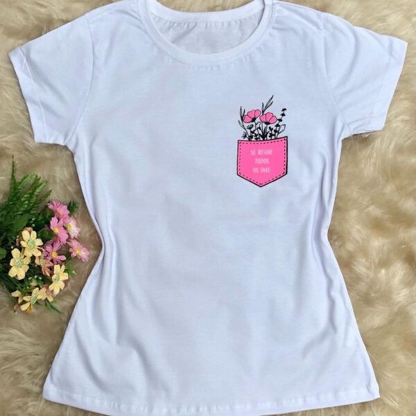 T-Shirt Flores - Se regue todos os dias - Imagem 2