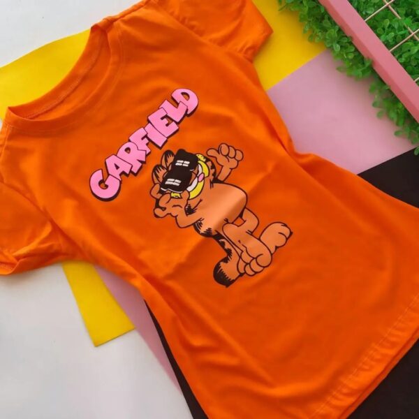 T-Shirt Garfield - De Óculos - Imagem 2