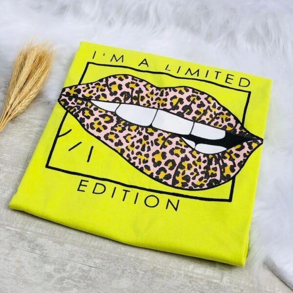 T-Shirt Kiss - Im A Limited Edition - Imagem 2