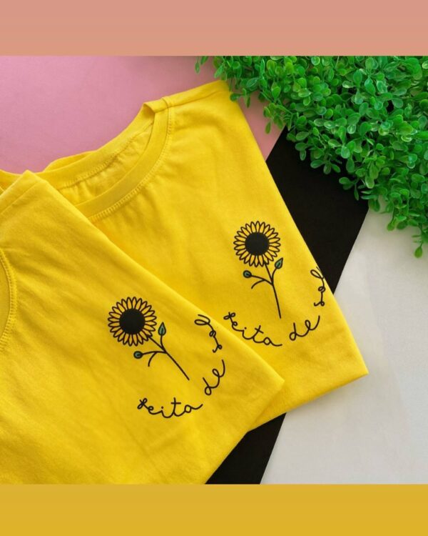 T-Shirt Girassol - Feita de Sol
