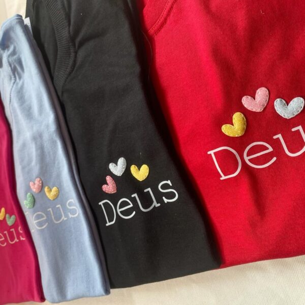 T-Shirt Deus - Mini Corações - Imagem 2