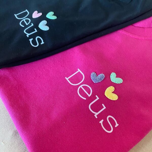 T-Shirt Deus - Mini Corações - Imagem 5