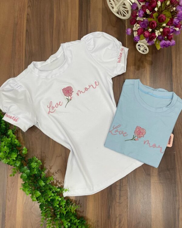T-Shirt Flor - Love More