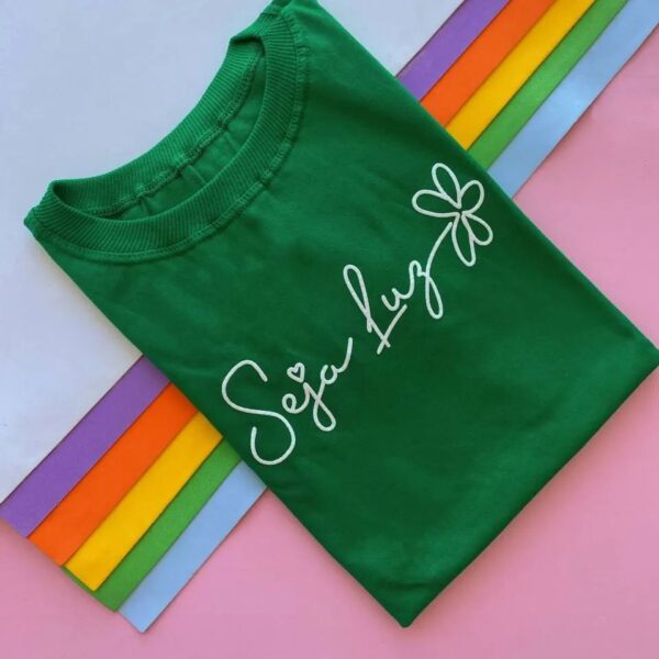 T-Shirt Seja Luz