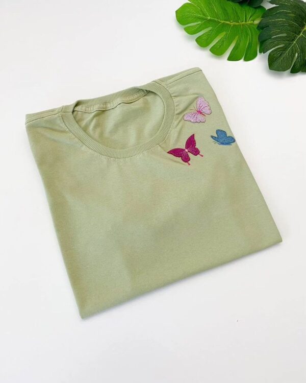 T-Shirt Borboletas - Três Irmãs - Imagem 2