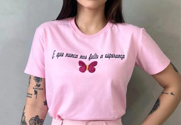 T-Shirt E que nunca nos falte a esperança