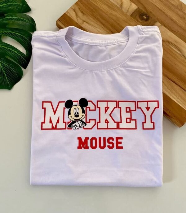 T-Shirt Mickey Mouse - Escrita com Personagem