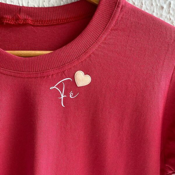 T-Shirt Coração - Fé - Imagem 3