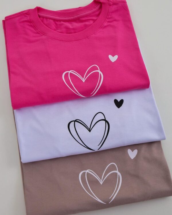 T-Shirt Coração - Riscos de Lápis - Imagem 4