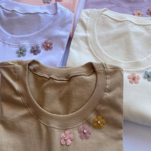 T-Shirt Florzinha - Três Irmãs - Imagem 7